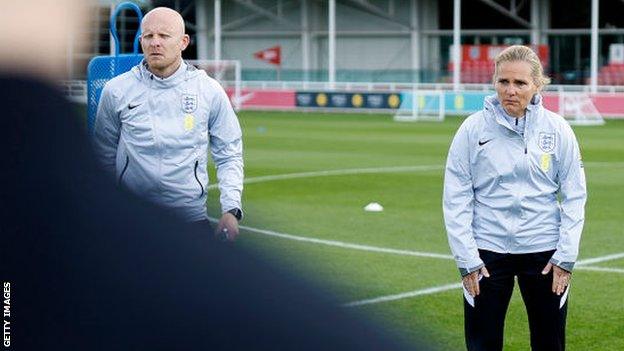 Arjan Veurink and Sarina Wiegman