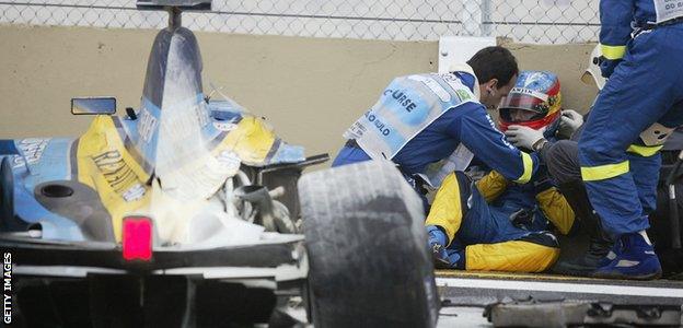 Fernando Alonso crashes during the 2003 Brazilian GP