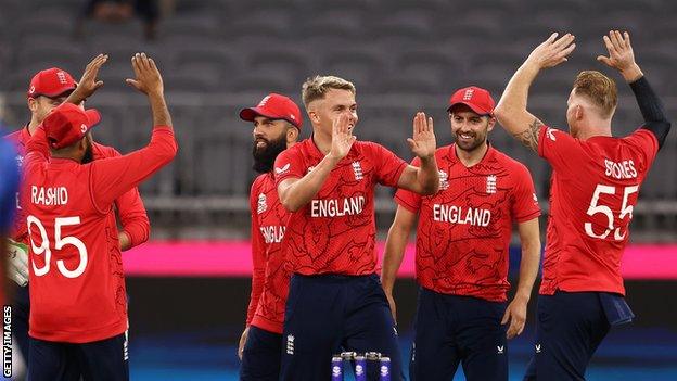 Sam Curran celebrates wicket