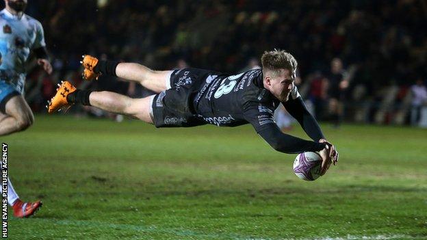 Tyler Morgan became the first uncapped player to sign a national dual contract in 2014