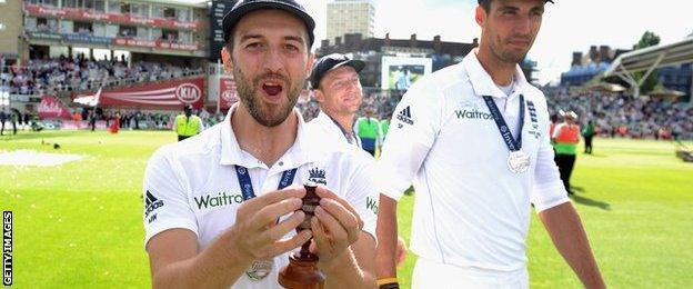 Mark Wood & Steven Finn