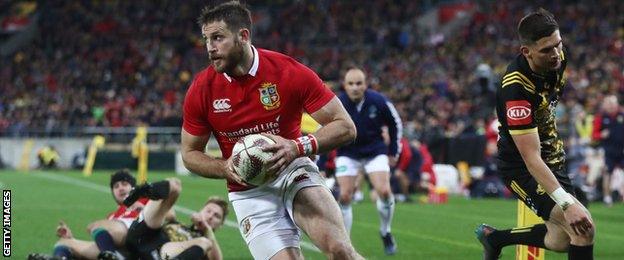 Tommy Seymour scores for the British and Irish Lions against the Hurricanes