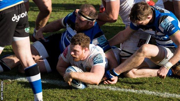 Sam Simmonds scores against Bath