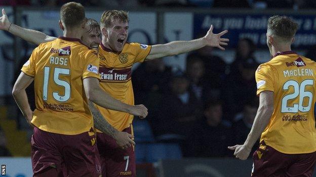 Motherwell's Chris Cadden (centre) celebrates after making it 2-1