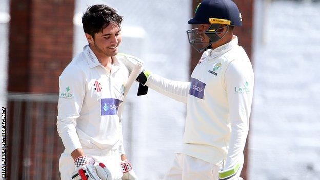 Kiran Carlson takes the plaudits from Usman Khawaja after his century