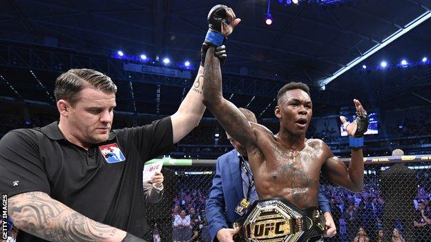 Israel Adesanya v Robert Whittaker at UFC 243