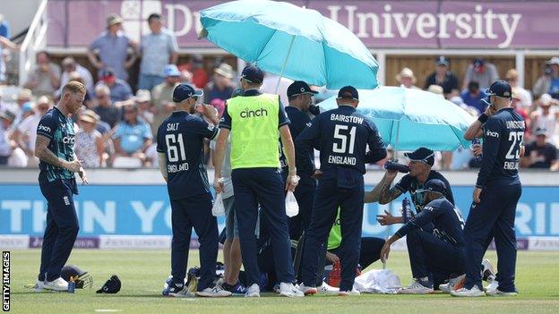 Players during drinks break