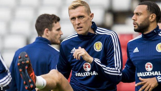 Darren Fletcher trains with Scotland