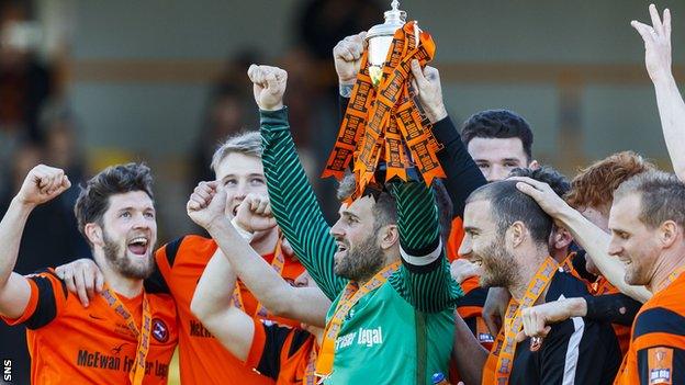 Dundee United lift the Irn-Bru Cup