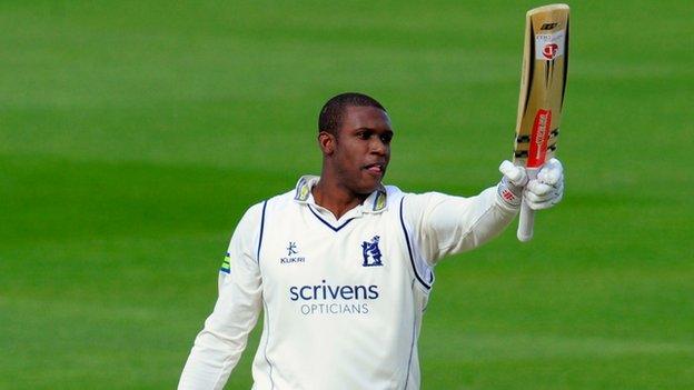 Warwickshire all-rounder Keith Barker