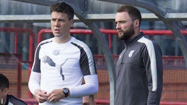 James McPake (right) in the Dundee dugout