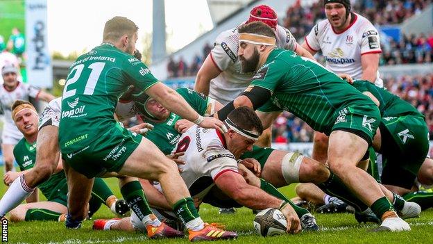 Marcell Coetzee's scores Ulster's clinching try