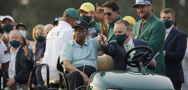 Honorary starter Lee Elder