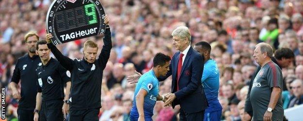 Alexis Sanchez was replaced by Alexandre Lacazette after an hour