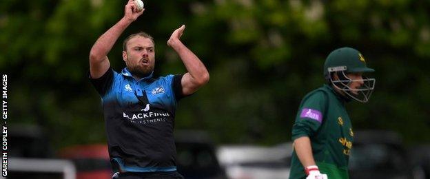 Worcestershire captain Joe Leach took three of the six Nottinghamshire wickets to fall