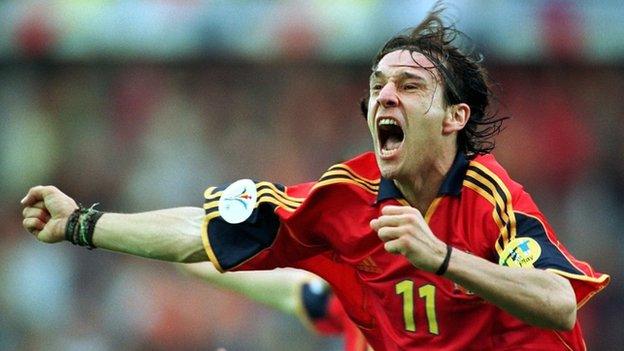 Spain's Alfonso celebrates his winner