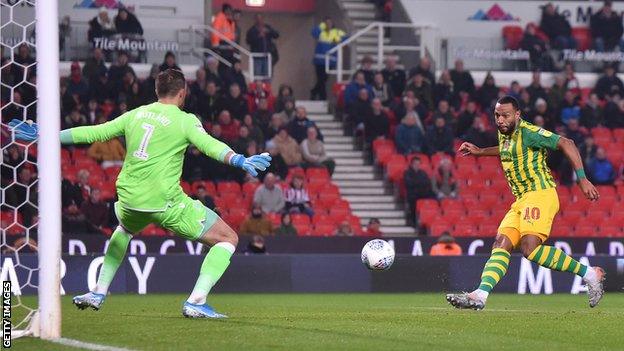 Matt Phillips scores for West Brom