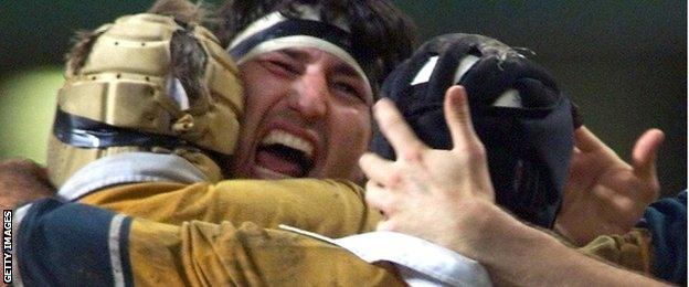 John Eales celebrates winning the 1999 Rugby World Cup