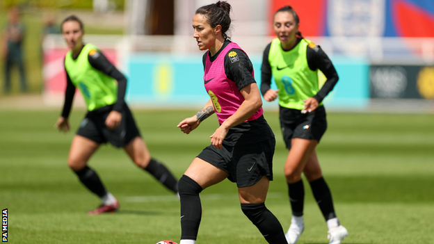Lucy Bronze