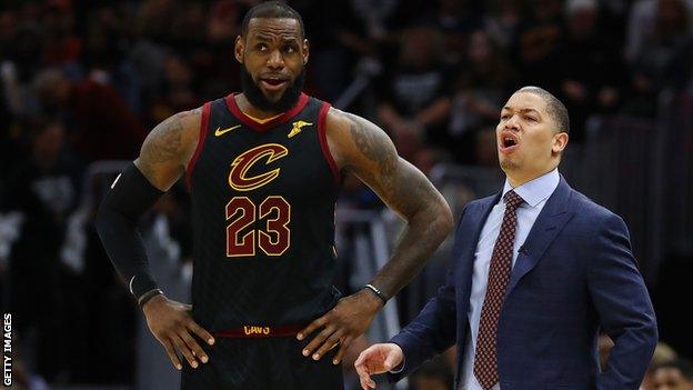 Tyronn Lue (right) with LeBron James