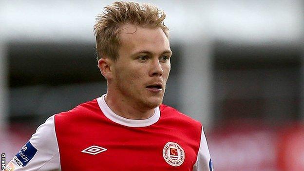 Conor McCormack has joined Derry until the end of the season