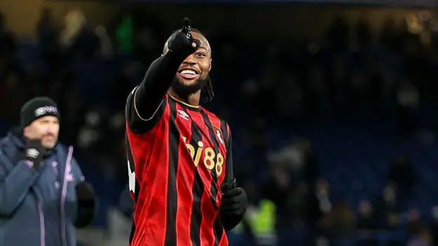 “Hay que encontrar un equilibrio”: periodista sobre cuándo debería irse Semenyo