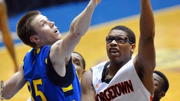 Deondre McWhorter (right)