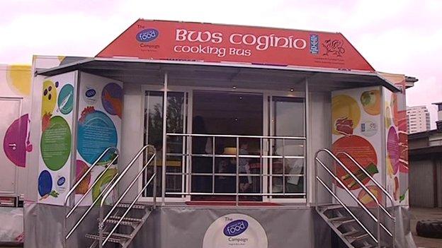 The Cooking Bus