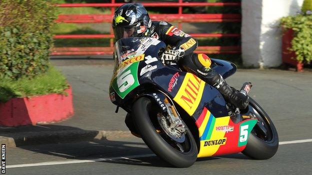 Bruce Anstey topped lightweight practice on his Padgett's Honda on Monday night