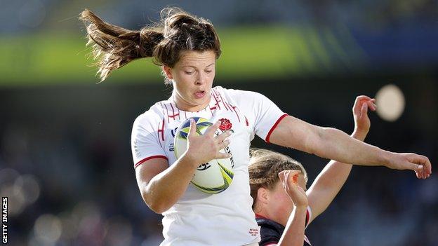 Abbie Ward catches a line-out