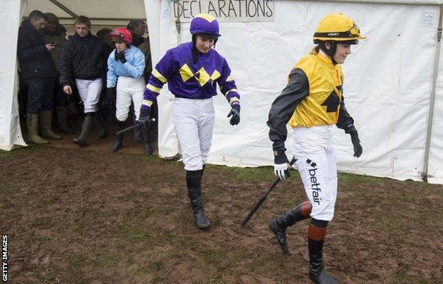 Victoria Pendleton heads out to ride