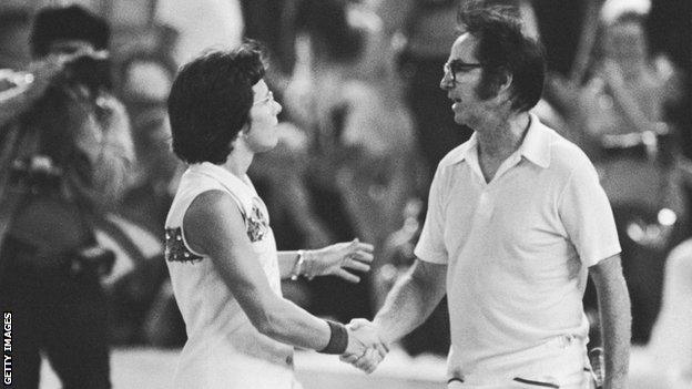 Billie Jean King shakes hands with Bobby Riggs