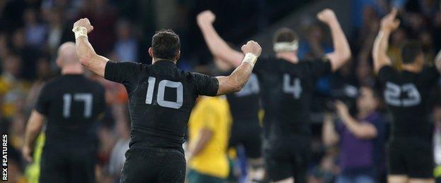 Dan Carter celebrates winning World Cup