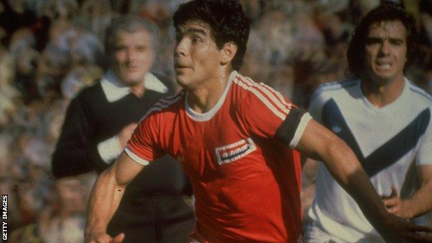 Diego Maradona playing for Argentinos