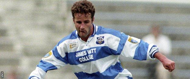 Warren Hawke playing for Morton against Falkirk in 1996