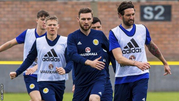 Charlie Mulgrew leads the way in training in Peru