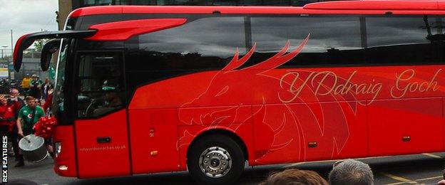 The Welsh rugby team bus