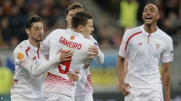 Kevin Gameiro celebrates