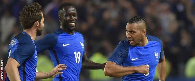 France players celebrating