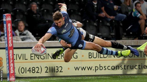 Tommy Makinson finished as Super League top try scorer this season with 23