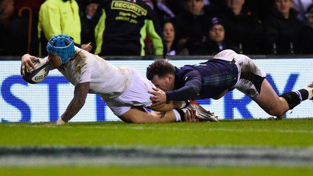 England winger Jack Nowell scores against Scotland