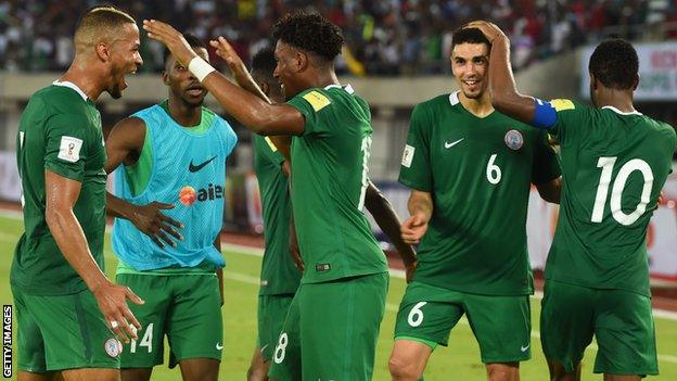 Nigeria celebrate qualifying for the 2018 World Cup