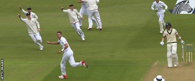 Stuart Broad dismisses Michael Clarke