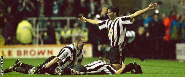 Phillipe Albert celebrates his goal against Man Utd in October 1996