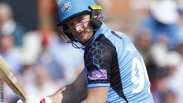 Riki Wessels in action for Worcestershire