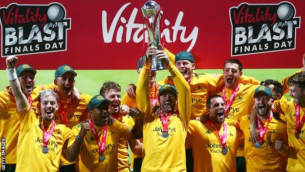 Notts Outlaws celebrate winning the 2020 T20 Blast