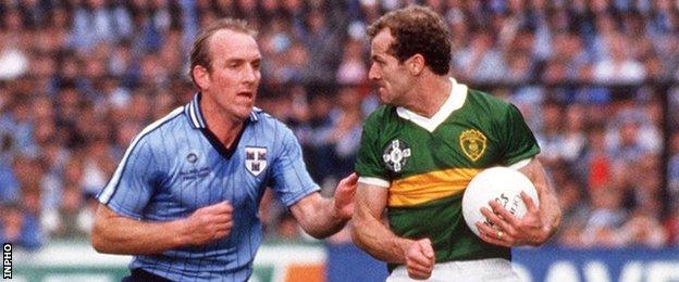 Brian Mullins battles with Kerry's Jack O'Shea in the 1985 All-Ireland Football final