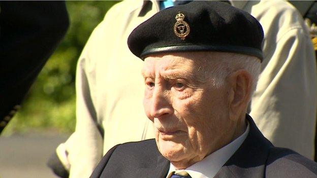 War veteran at VJ Day service in Sunderland