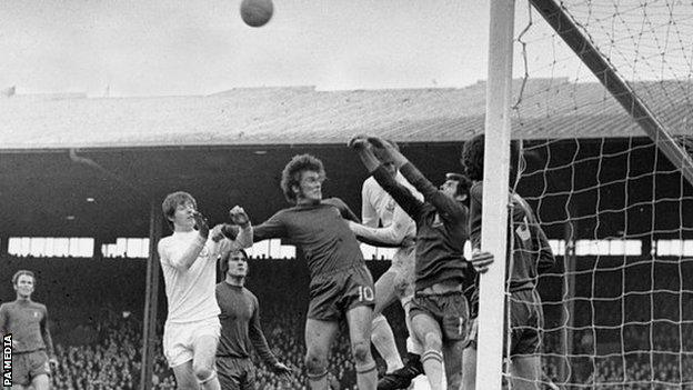 Chelsea play Leeds at Old Trafford in 1970