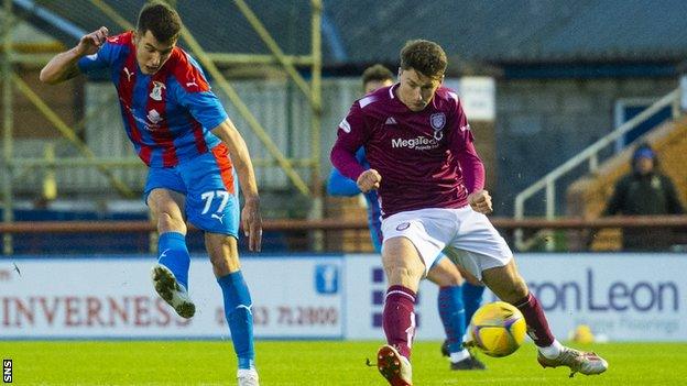 Nikolay Todorov scores for Inverness against Arbroath